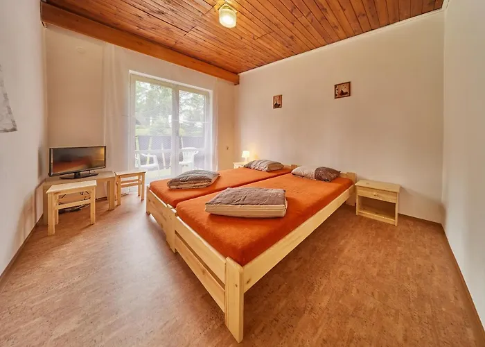 甜蜜露营假日公园