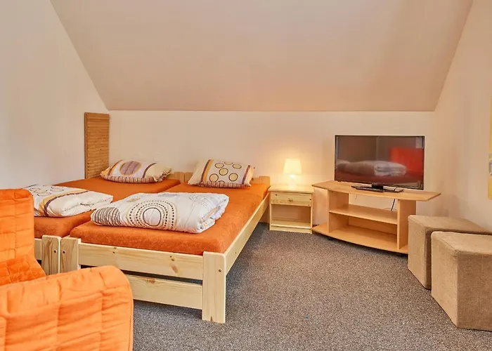 甜蜜露营假日公园 *