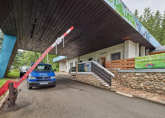 甜蜜露营假日公园 特鲁特诺夫