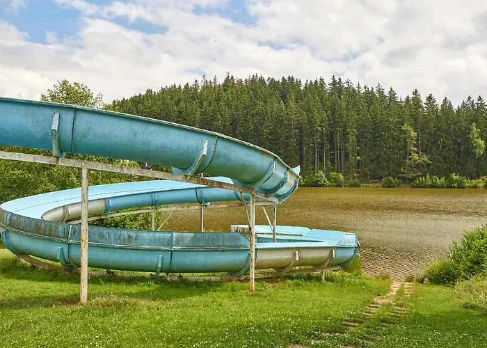 甜蜜露营假日公园 *