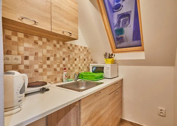 甜蜜露营假日公园 *